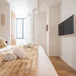 Stylish Studio In East Paris